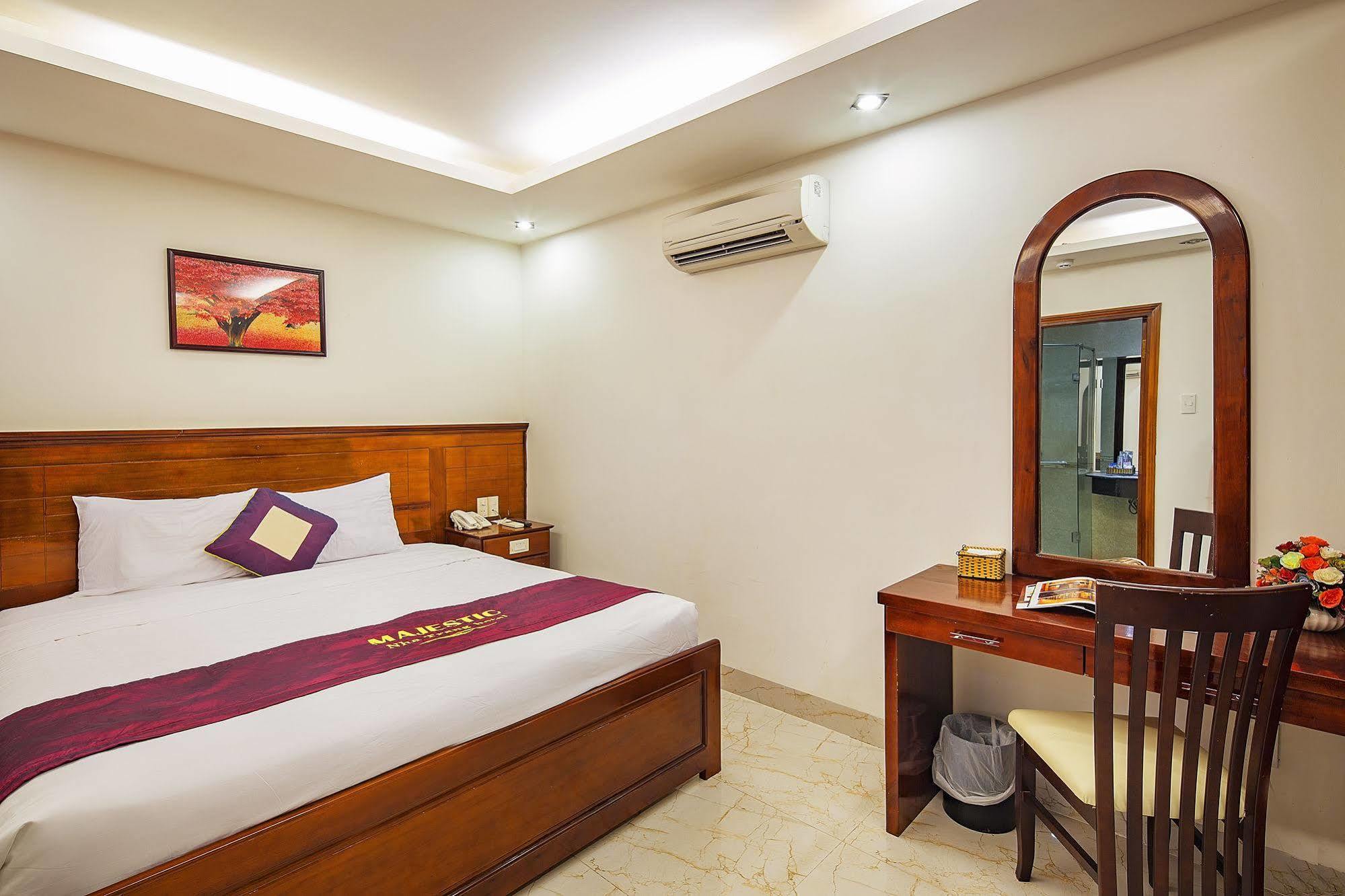 Majestic Nha Trang Hotel Bagian luar foto